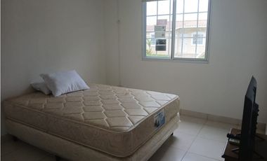 Casa En Alquiler En PH Villa Dorada Hato Montaña A Solo US$650