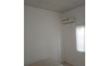 Casa En Alquiler En PH Villa Dorada Hato Montaña A Solo US$650
