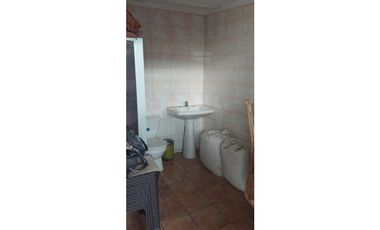 SE VENDE PROPIEDAD CON CASA HABITACION MAS TALLER