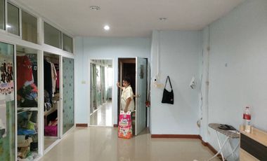 2 Bedroom Townhouse for sale at Lalliville House