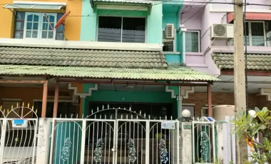 2 Bedroom Townhouse for sale at Lalliville House