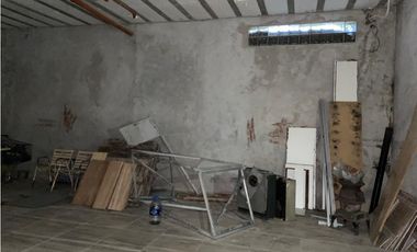 Casa en venta en Pinamar. Moderna y muy luminosa. 3 dorm + dependencia