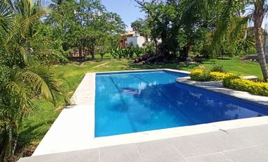 Casa en Fraccionamiento en Granjas Mérida Temixco - GSI-1419-Fr