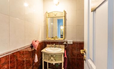 CASA VENTA MONTEGRANDE 4 AMB PARQUE Y PILETA