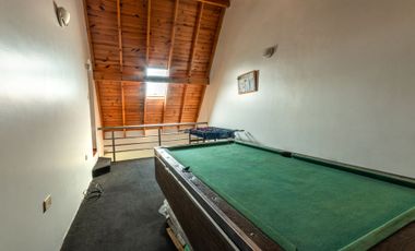 CASA VENTA MONTEGRANDE 4 AMB PARQUE Y PILETA