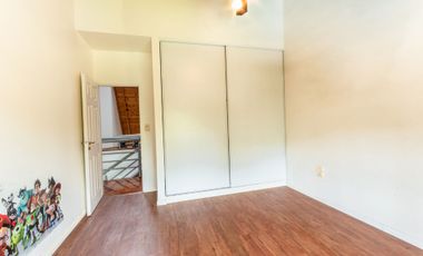 CASA VENTA MONTEGRANDE 4 AMB PARQUE Y PILETA