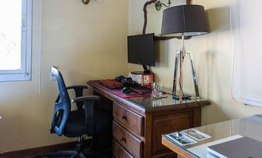 Venta Casa Exclusiva en La Horqueta - 1528 m2
