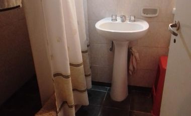 SE VENDE  CASAQUINTA   MAS DPTO EN LAGUNA DE LOBOS