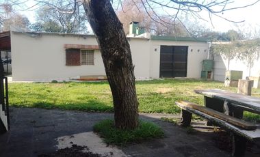 SE VENDE  CASAQUINTA   MAS DPTO EN LAGUNA DE LOBOS