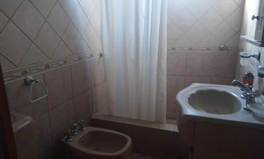 SE VENDE  CASAQUINTA   MAS DPTO EN LAGUNA DE LOBOS