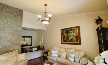 Casa en Venta, en Residencial Victoria