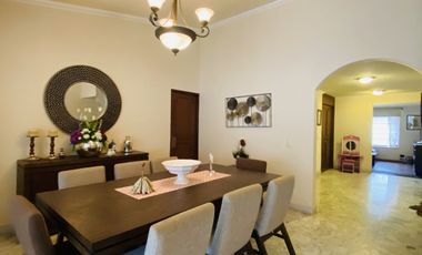 Casa en Venta, en Residencial Victoria