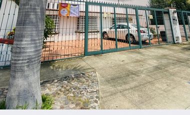 Casa en Venta, en Residencial Victoria