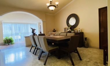 Casa en Venta, en Residencial Victoria