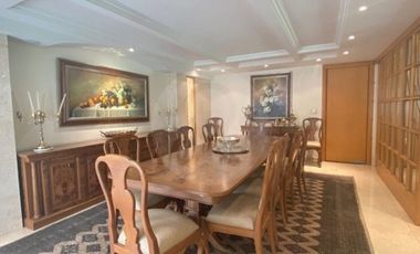 Casa en venta en Lomas de Tecamachalco