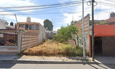Venta de Terreno de 240 m2, plano en zona habitacional