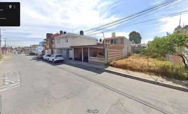 Venta de Terreno de 240 m2, plano en zona habitacional