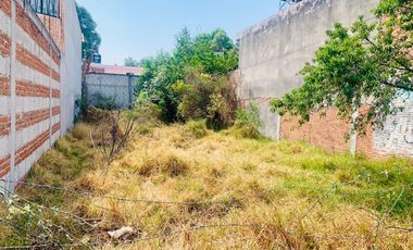 Venta de Terreno de 240 m2, plano en zona habitacional