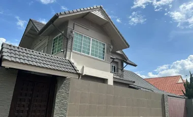 4 Bedroom Pool Villa for Rent or Sale in Koolpunt Ville 9
