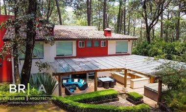 Casa en condominio boscoso de Avándaro.