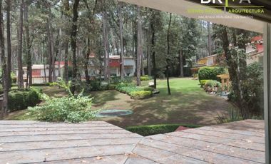 Casa en condominio boscoso de Avándaro.