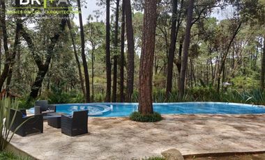 Casa en condominio boscoso de Avándaro.