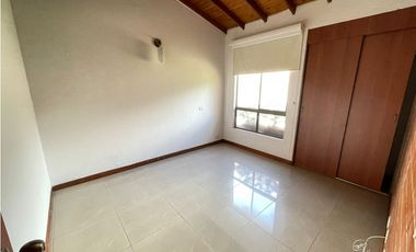 Arriendo casa en Suramérica P.1 C.7505550