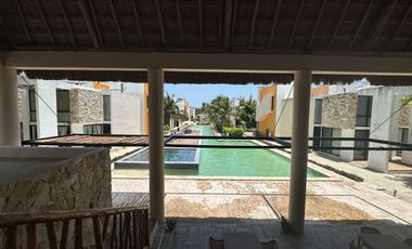 VILLA AMUEBLADA CON PANELES SOLARES  EN VENTA EN TELCHAC PUERTO, YUCATÁN.