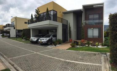 ACSI 931 Venta de casa en Cota