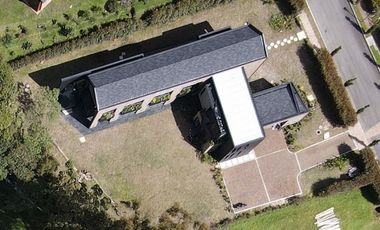 Venta de Casa Campestre en El Alto de las Palmas