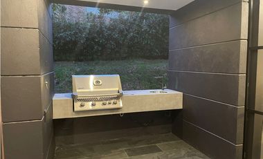 Venta de Casa Campestre en El Alto de las Palmas
