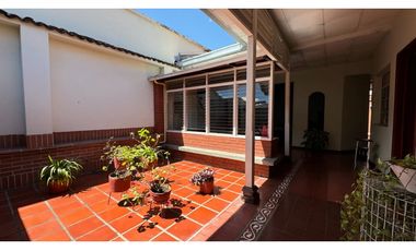 Casa con locales comerciales en venta Barrio El Centro Palmira Valle