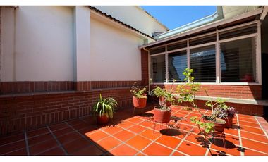 Casa con locales comerciales en venta Barrio El Centro Palmira Valle