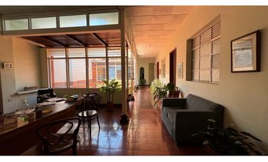 Casa con locales comerciales en venta Barrio El Centro Palmira Valle