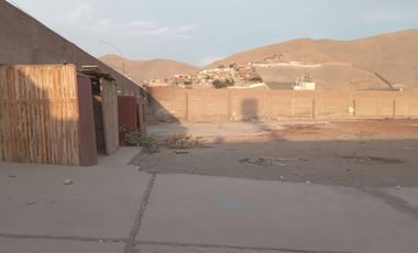 GRAN TERRENO CON 3 FRENTES EN ZONA INDUSTRIAL - VENTANILLA