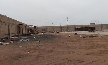 GRAN TERRENO CON 3 FRENTES EN ZONA INDUSTRIAL - VENTANILLA