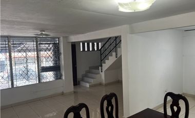 CASA EN VENTA EN EL AREA DE LOCERIA
