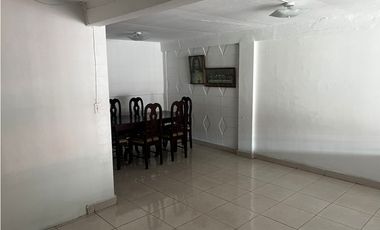CASA EN VENTA EN EL AREA DE LOCERIA