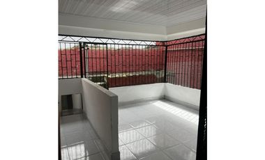 CASA EN VENTA EN EL AREA DE LOCERIA