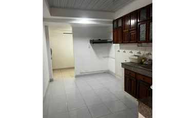 CASA EN VENTA EN EL AREA DE LOCERIA