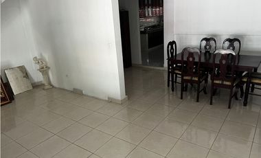 CASA EN VENTA EN EL AREA DE LOCERIA