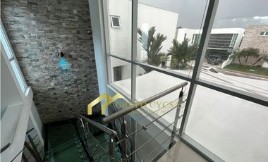 CASA EN VENTA EN COSTA SUR PH COSTA ESMERALDA