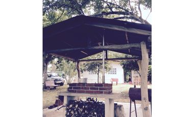 VENTA DE FINCA EN HERRERA, SECTOR OCU A ORILLA DE CARRETERA