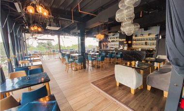 SE ALQUILA LOCAL CON TERRAZA | AVE BALBOA