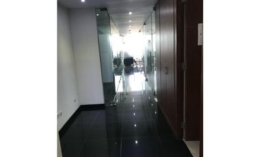 ALQUILO AMPLIA OFICINA DE 300 MTS 2, 2 UNIDADES $6.000!!!!