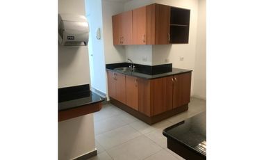 ALQUILO AMPLIA OFICINA DE 300 MTS 2, 2 UNIDADES $6.000!!!!