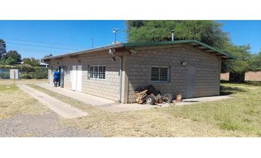 Importante y Único Predio-Galpón 900 m2 a min de Circunvalación