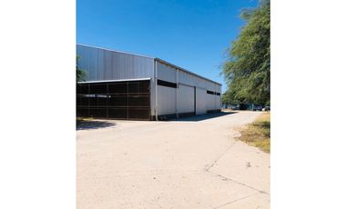 Importante y Único Predio-Galpón 900 m2 a min de Circunvalación