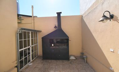 VENTA CASA VILLA LUGANO C/COCH IMPECABLE PERMUTA