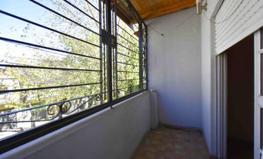 VENTA CASA VILLA LUGANO C/COCH IMPECABLE PERMUTA